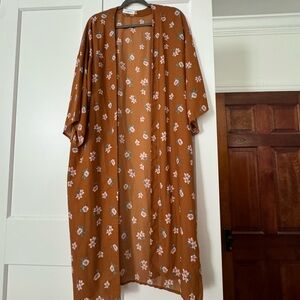 Carly Jean Los Angeles 
Kimono
